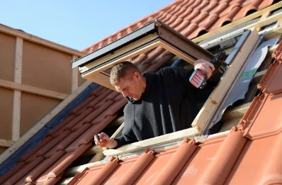 Pose de fenêtres de toit Velux à Damery